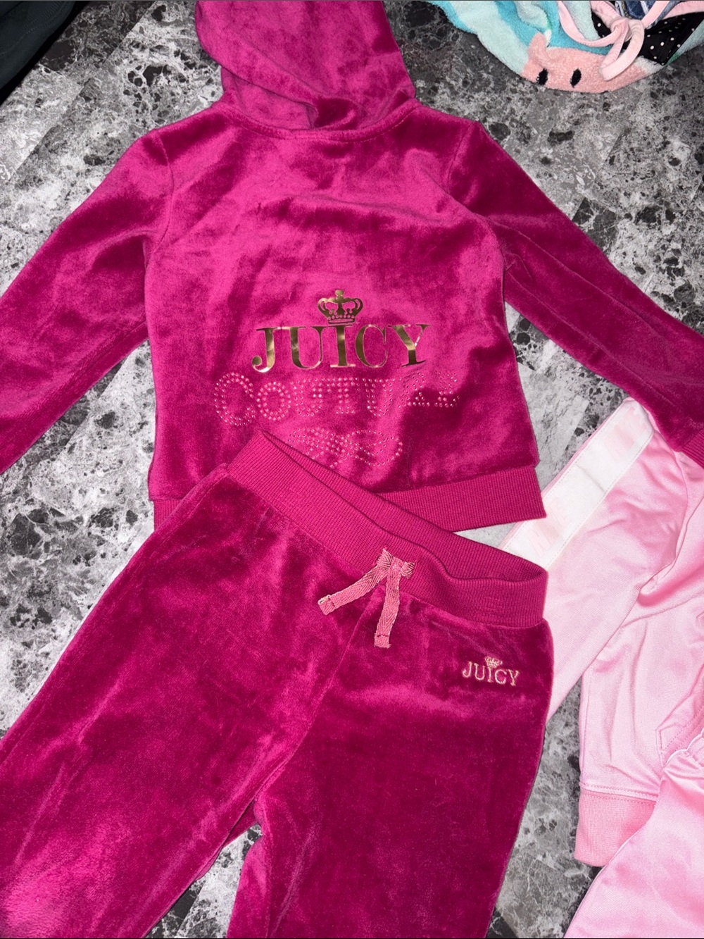Girls sweatsuits juicy couture & Nike